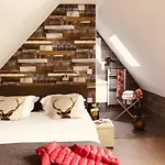 Logis Hotel-restaurant Les Coudercous Hotel