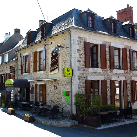 Hotel Logis Hotel-restaurant Les Coudercous Saint-Chély-dʼAubrac