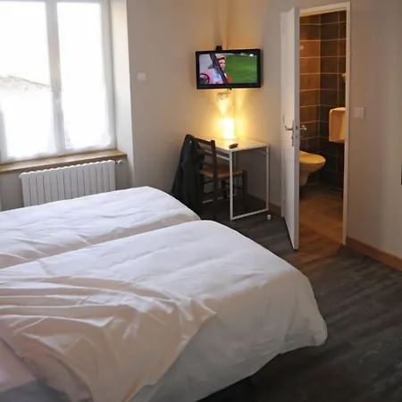 Hotel Logis Hotel-restaurant Les Coudercous 3*