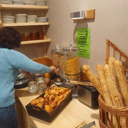 Logis Hotel-restaurant Les Coudercous Ξενοδοχείο Saint-Chély-dʼAubrac