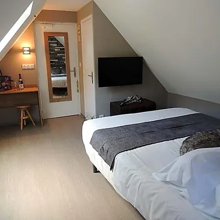 Logis Hotel-restaurant Les Coudercous 3* Saint-Chély-dʼAubrac