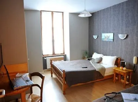 Logis Hotel-restaurant Les Coudercous Saint-Chély-dʼAubrac
