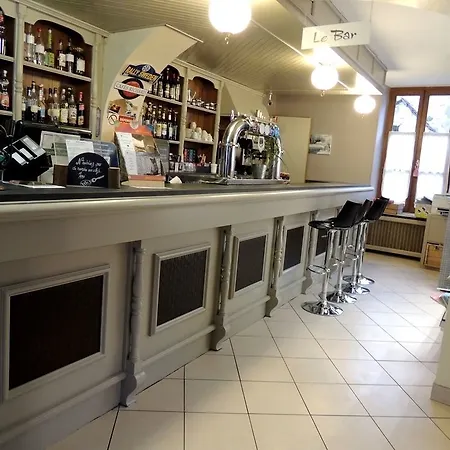 Logis Hotel-restaurant Les Coudercous Saint-Chély-dʼAubrac