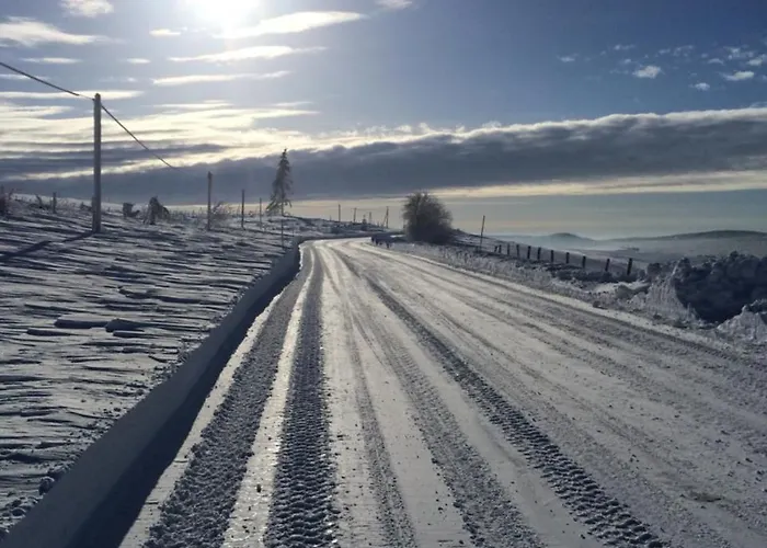 Logis Hotel-restaurant Les Coudercous 酒店 3*